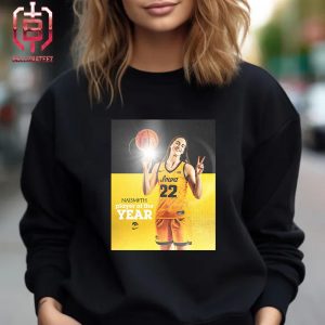Caitlin Clark 22 Iowa Hawkeyes Is The 2024 Naismith Trophy Back To Back Winner Unisex T-Shirt