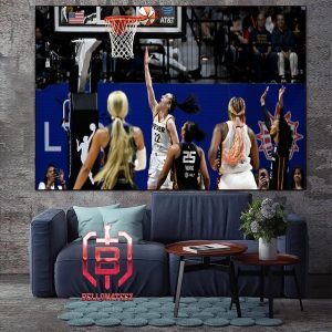 Cailtin Clark First Points For Indinana Fever In Her First WNBA Game Home Decor Poster Canvas