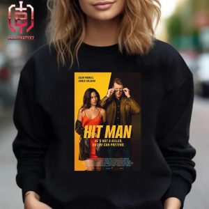 New Poster For Hit Man Starring Glen Powell Releasing On Netflix On June 7 Unisex T-Shirt